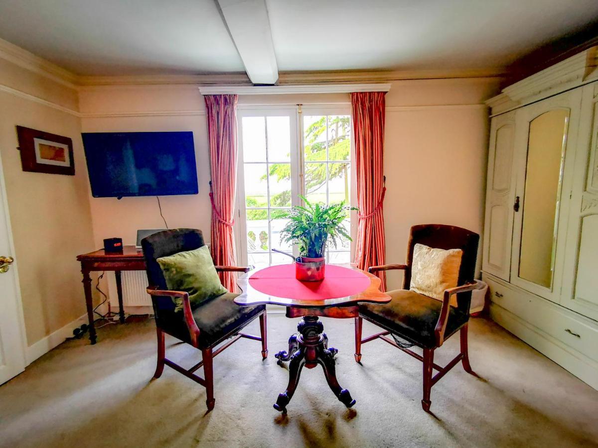 Cedar House Boutique B&B Burton  외부 사진